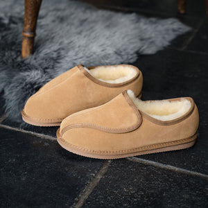 Deluxe Mens 'William' Sheepskin Slippers with Hard Sole and Velcro Fastener - Chestnut